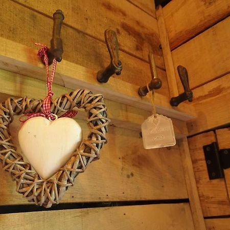 La Cabane Du Cerf Et Son Sauna Attre Екстер'єр фото