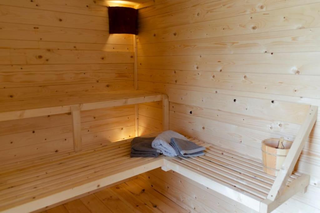La Cabane Du Cerf Et Son Sauna Attre Екстер'єр фото